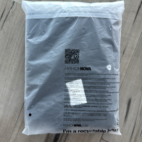 Fashion Nova Jumpsuit - Picture 5 of 5